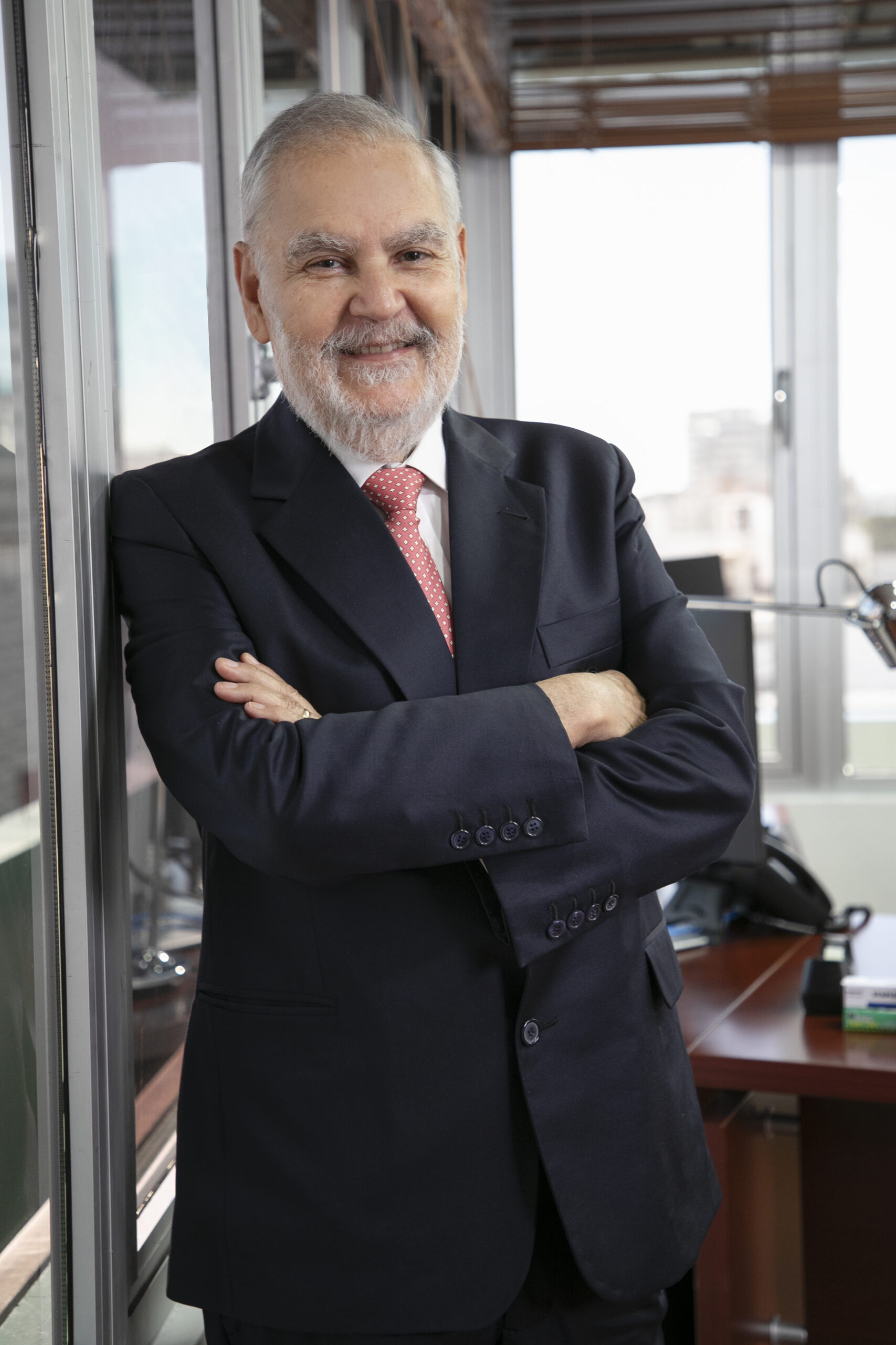 Lic Miguel Ceara Hatton, Superintendente de SISALRIL