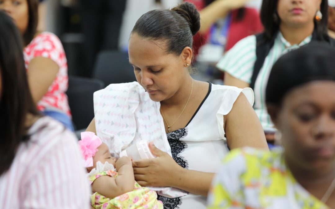 SISALRIL orienta más de 30 madres con charla sobre lactancia y estrés posparto